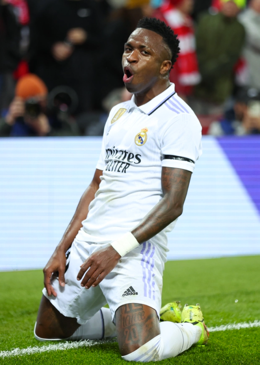 Vinicius Junior tạo ra dấu ấn đặc biệt với cú đúp bàn thắng vào lưới Liverpool. Vinicius Junior tạo ra dấu ấn đặc biệt với cú đúp bàn thắng vào lưới Liverpool.