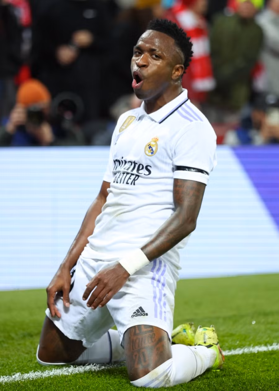 Vinicius Junior tạo ra dấu ấn đặc biệt với cú đúp bàn thắng vào lưới Liverpool.