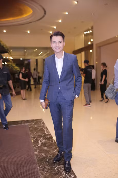 Viet Huong quay tung bung trong dam cuoi 3 ti cua DJ Quang Tran - Anh 11