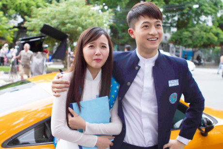 Midu bị “soái ca ngôn tình” Harry Lu bắt cóc bằng siêu xe - Ảnh 11 Midu bi “soai ca ngon tinh” Harry Lu bat coc bang sieu xe - Anh 11