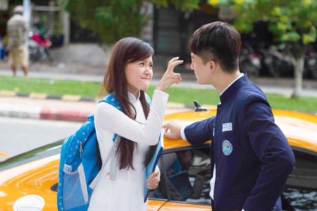 Midu bị “soái ca ngôn tình” Harry Lu bắt cóc bằng siêu xe - Ảnh 6 Midu bi “soai ca ngon tinh” Harry Lu bat coc bang sieu xe - Anh 6