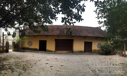 Ngỡ ngàng lạc vào ngôi làng toàn biệt thự "Tây", gần trăm năm tuổi ảnh 2 Ngỡ ngàng lạc vào ngôi làng toàn biệt thự "Tây", gần trăm năm tuổi ảnh 2