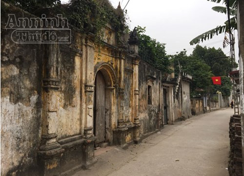 Ngỡ ngàng lạc vào ngôi làng toàn biệt thự "Tây", gần trăm năm tuổi ảnh 14 Ngỡ ngàng lạc vào ngôi làng toàn biệt thự "Tây", gần trăm năm tuổi ảnh 14