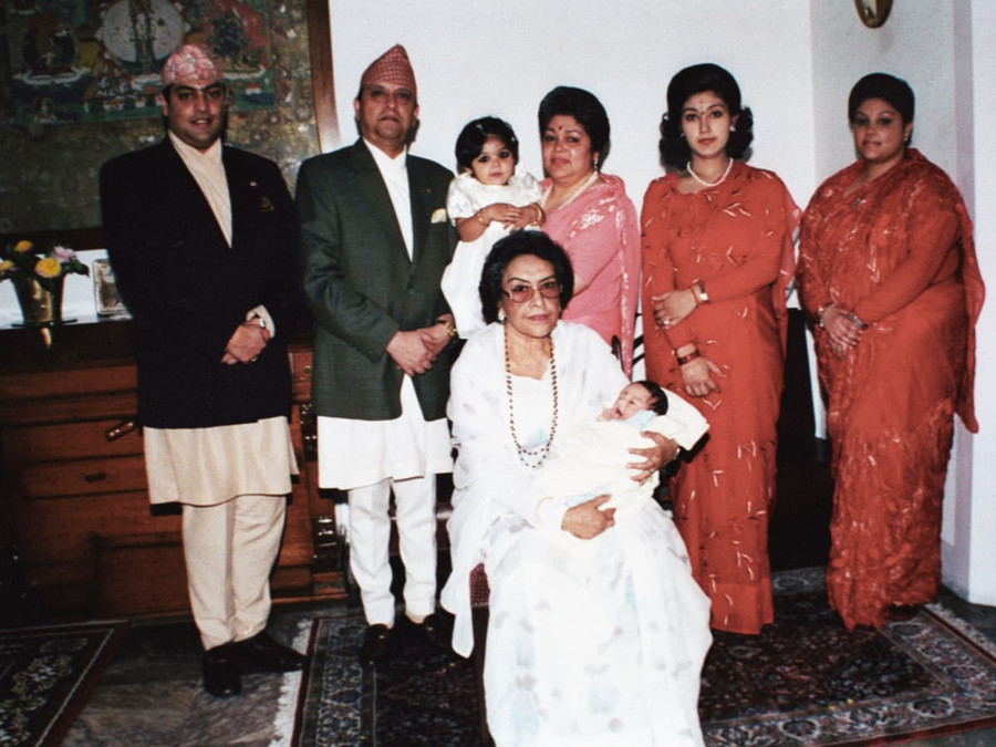 Các thành viên trong Hoàng gia Nepal