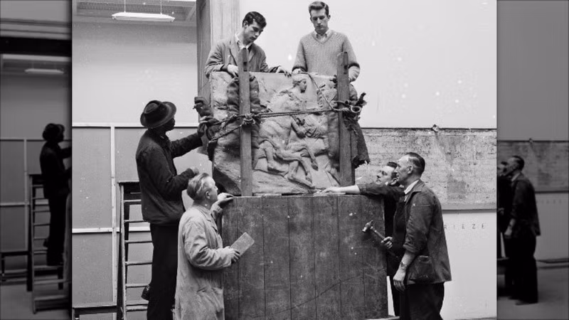 Bức phù điêu trang trí đền Parthenon, thủ đô Athens, Hy Lạp.