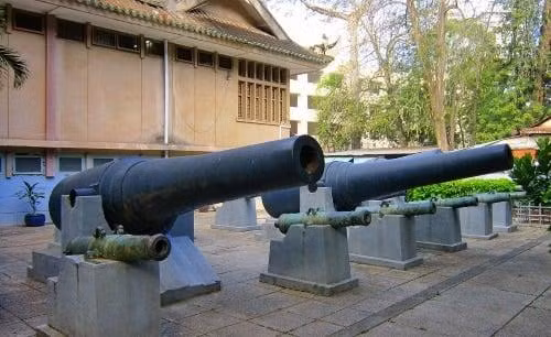 Thần công thời Nguyễn.