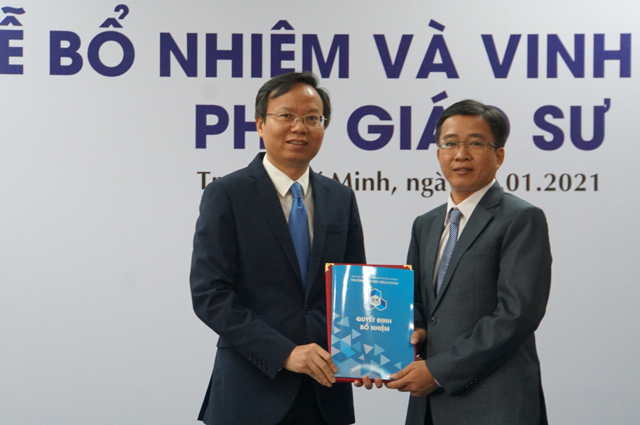 Lễ bổ nhiệm giáo sư, phó giáo sư của Trường ĐH Bách khoa, ĐH Quốc gia TPHCM. Ảnh: Mạnh Tùng Lễ bổ nhiệm giáo sư, phó giáo sư của Trường ĐH Bách khoa, ĐH Quốc gia TPHCM. Ảnh: Mạnh Tùng