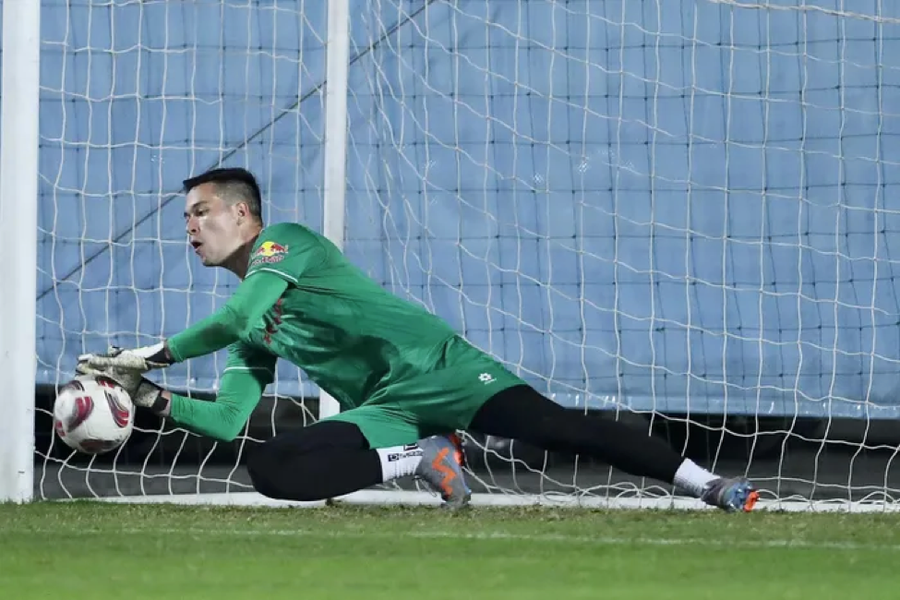 Filip Nguyễn tập luyện tích cực cùng tuyển Việt Nam hôm 3/1.