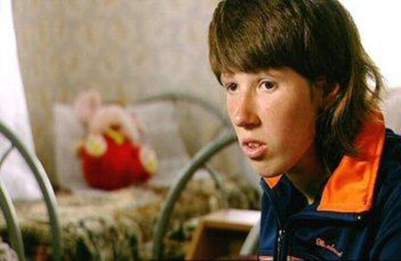 Oxana Malaya đã sống cùng một đàn chó.