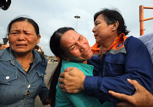 de-nghi-truy-tim-thu-pham-dam-chim-tau-ca-o-hoang-sa