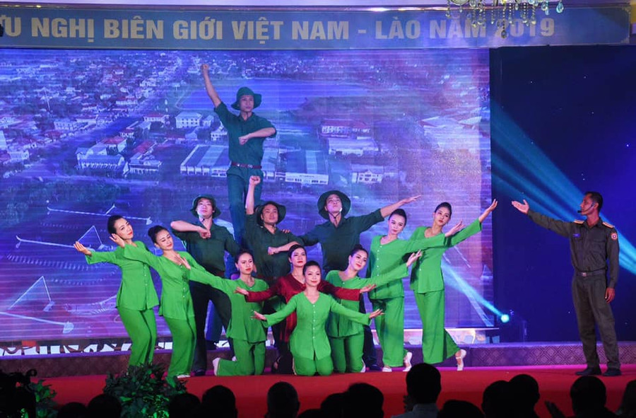 Chương trình nghệ thuật “Chung dòng Sê Pôn”