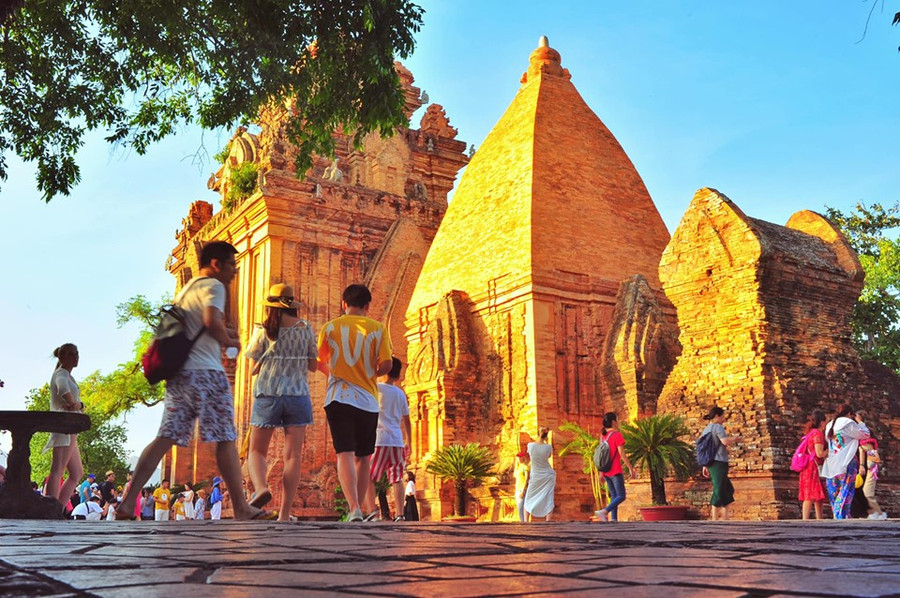 Du lịch học đang ngày càng hấp dẫn với thí sinh khi chọn ngành chọn nghề. 