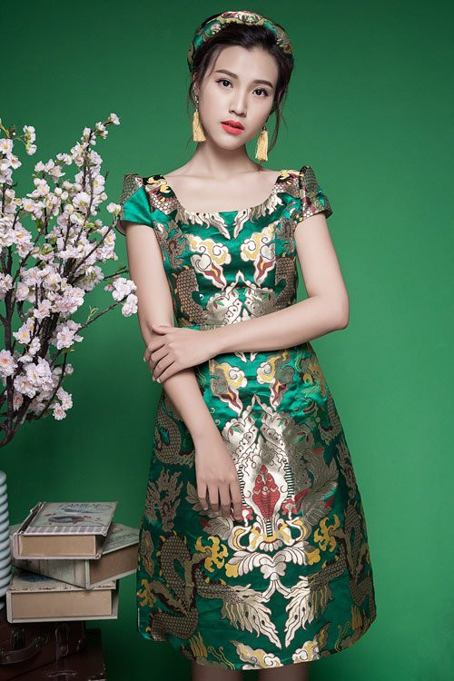Á hậu Hoàng Oanh gợi ý mix đồ cho phái đẹp đầu xuân hình ảnh 4 a hau hoang oanh goi y mix do cho phai dep dau xuan hinh anh 4