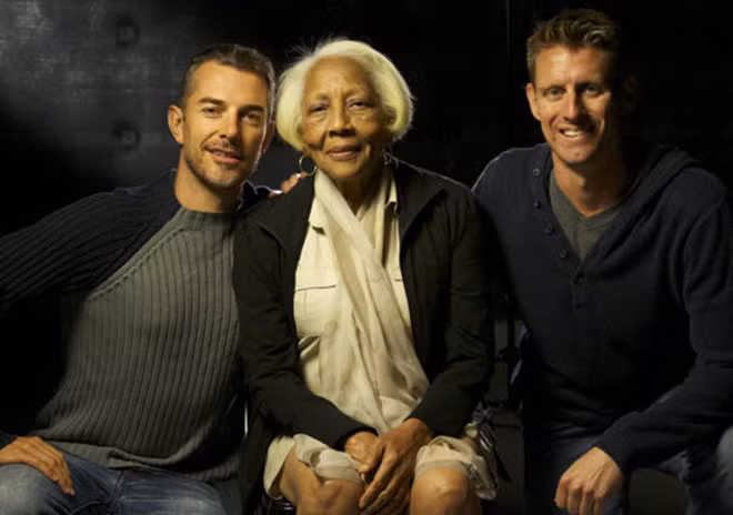 Doris Payne và 2 nhà làm phim Matthew Pond (trái) và Kirk Marcolina (phải)