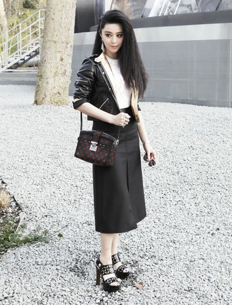 Váy áo che nhược điểm hình thể của Phạm Băng Băng ảnh 7