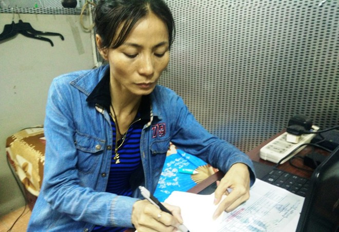 Chị Ngọt, người xuất hiện nhận là chủ sở hữu của 5 triệu yen mà chị Hồng nhặt được. Chị Ngọt, người xuất hiện nhận là chủ sở hữu của 5 triệu yen mà chị Hồng nhặt được.