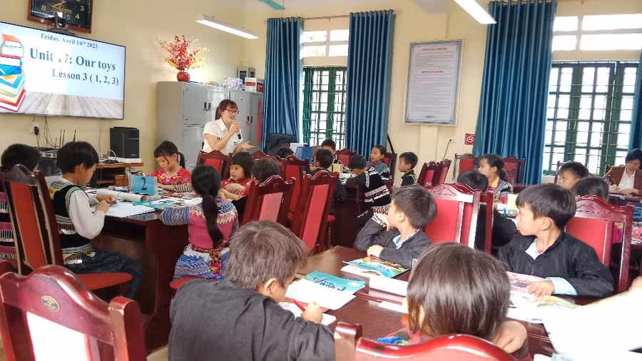 Tiết dạy minh họa của cô giáo Lý Thị Giang. Trường PTDTBT TH Cốc Ly 2.