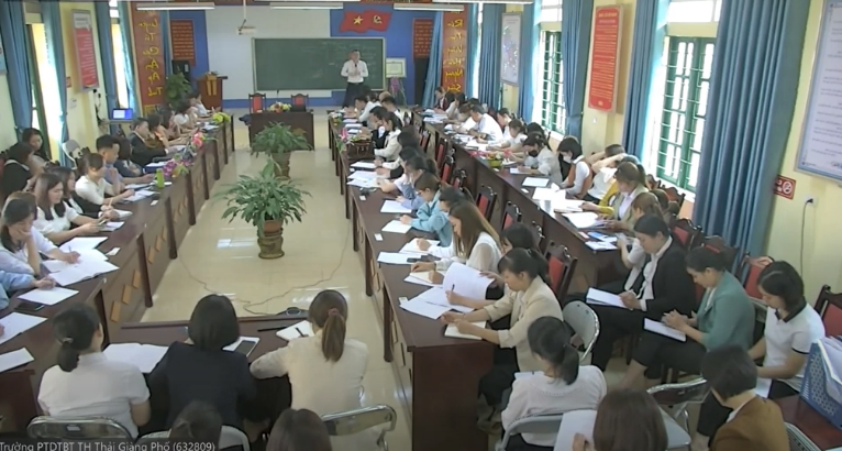 Tác giả bộ sách Global Success chia sẻ kiến thức với giáo viên Tiếng Anh.