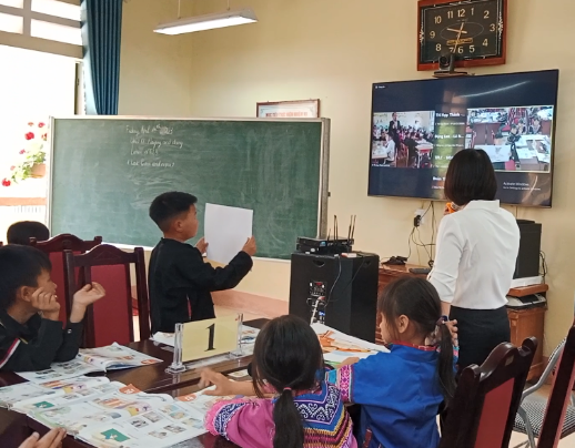 Tiết dạy của cô giáo Nguyễn Thị Nga trường PTDTBT-TH Thải Giàng Phố kết nối với Trường TH Hợp Thành thành phố Lào Cai.