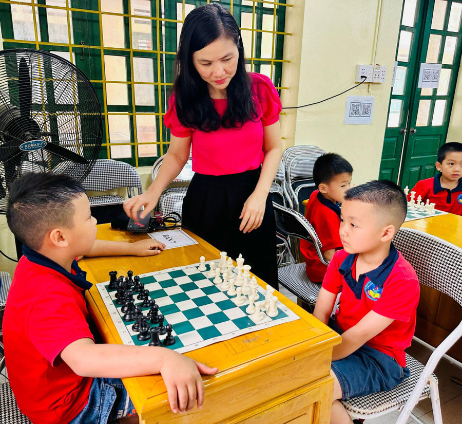 Nhiều trò chơi giải trí bổ ích trong ngày hội.