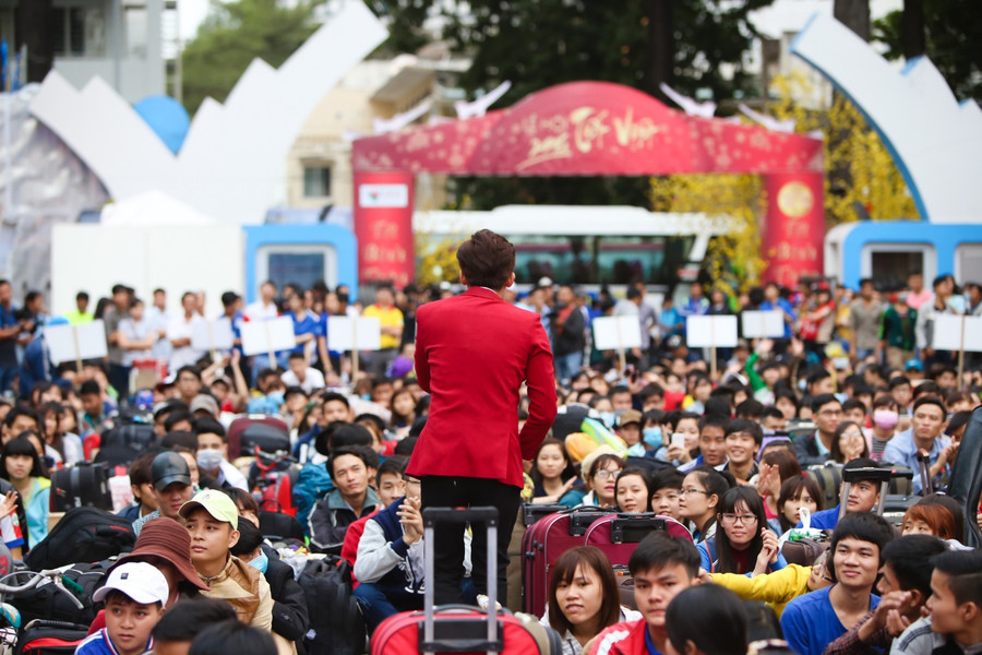 Sự xuất hiện của “hoàng tử lai” khiến người xem vô cùng phấn khích.