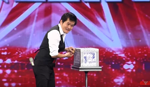 Vietnam’s Got Talent: Chàng trai Việt kiều diễn ảo thuật ‘bá đạo’