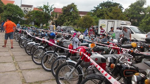 Chiêm ngưỡng xe Honda 67 nguyên bản giữa lòng phố cổ - ảnh 5