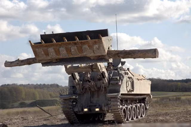 Quái vật vạn năng của Quân đội Anh ảnh 12