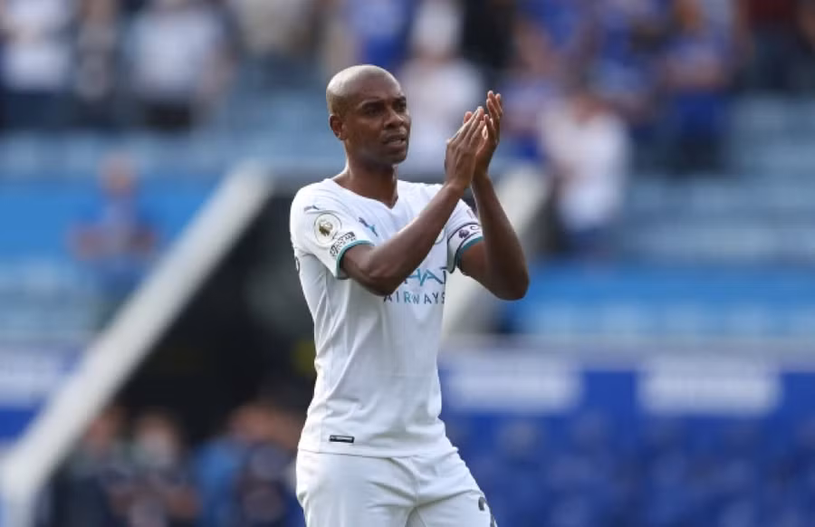 Fernandinho tiếp tục đeo băng đội trưởng của Man City nhưng có thể đây là năm cuối cùng của anh tại Etihad.