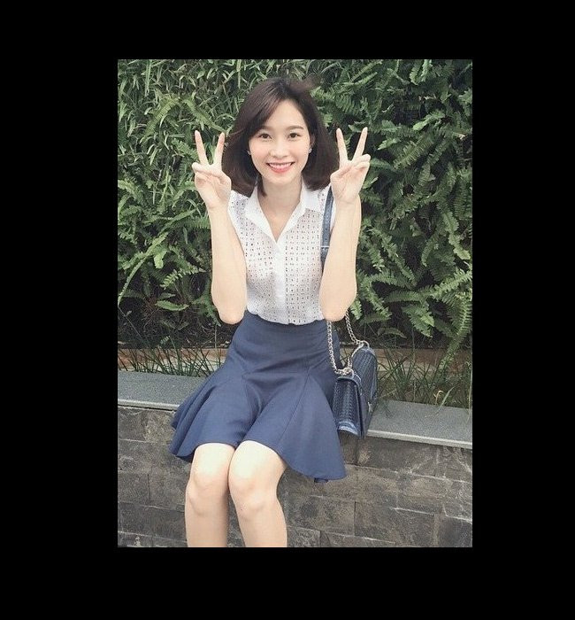 5 nàng hậu Việt "lên đời" với đồ hiệu hậu đăng quang ảnh 8