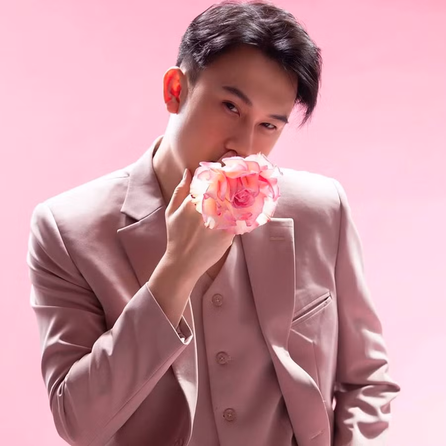 van mai huong da bao cong an, tim ke xau phat tan clip “nong” hinh anh 3