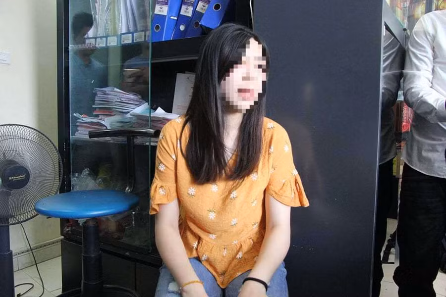 Chị L., vợ võ sư Nguyễn Xuân Vinh chia sẻ về cuộc hôn nhân buồn của mình.