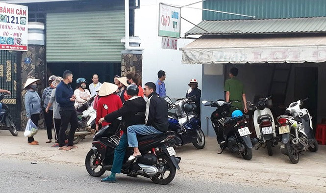 Vợ hoảng loạn phát hiện chồng chết treo cổ trong phòng trọ ở Đà Lạt ảnh 1 Vợ la hét thất thanh phát hiện chồng chết treo cổ trong phòng trọ - ảnh 1