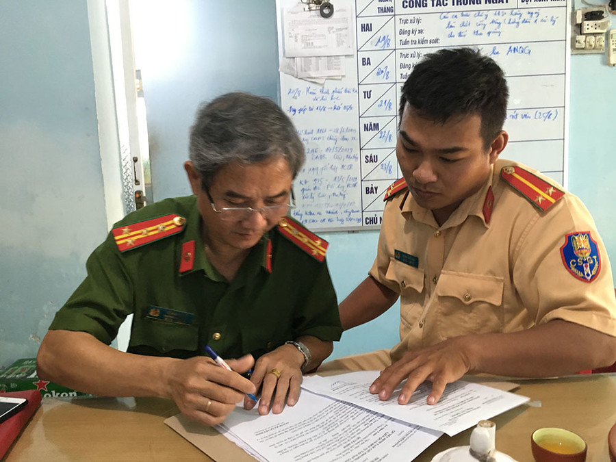 Giây phút cụ ông 91 tuổi tử vong trong vụ hai xe khách đâm nhau ở Khánh Hòa ảnh 3 Giây phút cụ ông 91 tuổi văng khỏi xe thiệt mạng ở Khánh Hòa