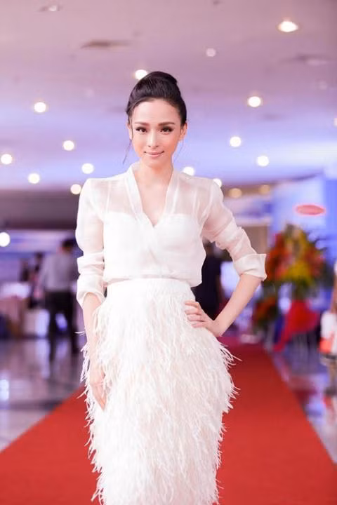 Trương Hồ Phương Nga thay đổi khó nhận ra sau thời gian tại ngoại Trương Hồ Phương Nga thay đổi khó nhận ra sau thời gian tại ngoại