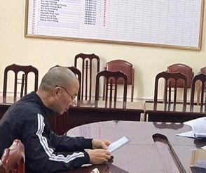 Tài xế Đỗ Đình Tám tại cơ quan Công an.