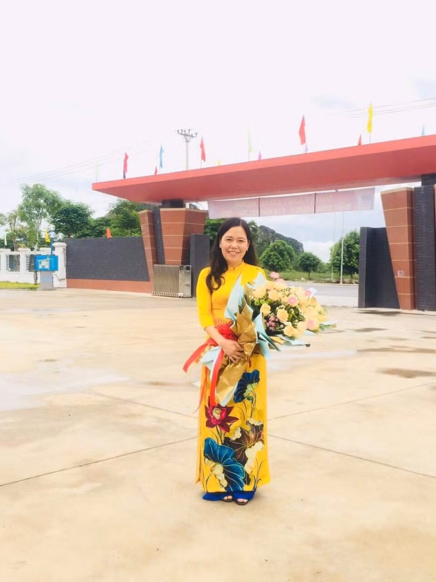 NGƯT Nguyễn Hoàng Vân.