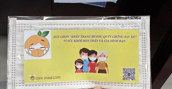 Khẩu trang chống say xe được tẩm tinh dầu quýt.