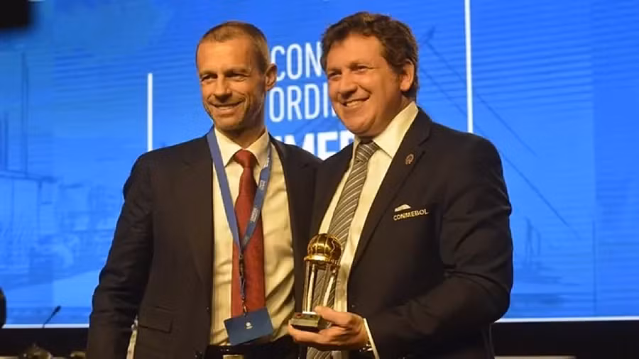 Chủ tịch UEFA và Chủ tịch Conmebol đồng xác nhận tổ chức Siêu cúp quốc tế vào năm 2022.