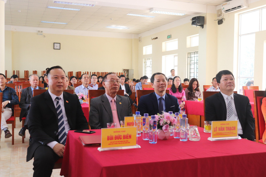 Các đại biểu tham dự lễ kỷ niệm. Các đại biểu tham dự lễ kỷ niệm.