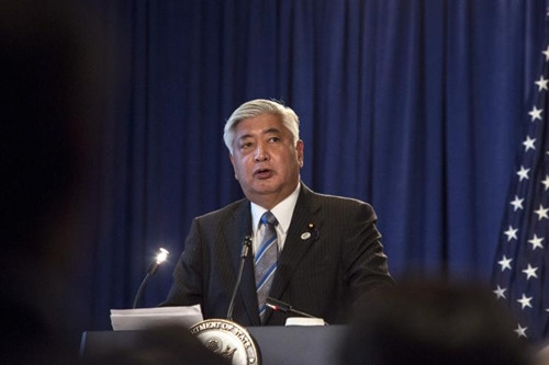 Bộ trưởng Quốc phòng Nhật Gen Nakatani trong một cuộc họp báo ở New York, Mỹ hôm 27/4. Ảnh: Reuters Bộ trưởng Quốc phòng Nhật Gen Nakatani trong một cuộc họp báo ở New York, Mỹ hôm 27/4. Ảnh: