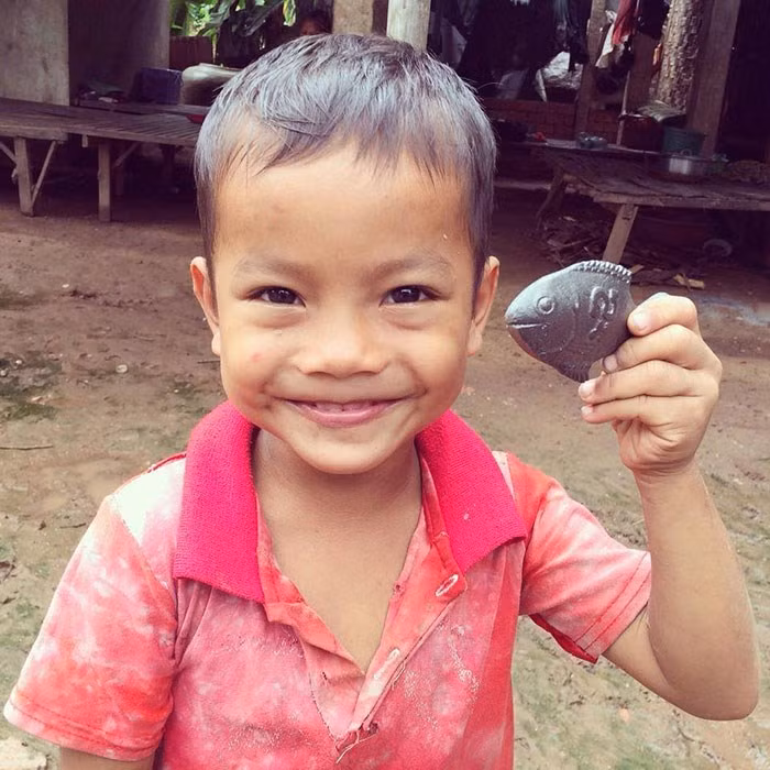 Kỳ lạ nấu cá bằng sắt giúp chữa thiếu máu