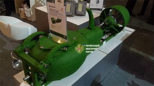 Thiết bị lặn Proton
