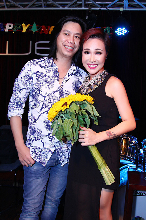 Dũng Đà Lạt khoe ảnh hôn Uyên Linh ảnh 2 1-1112-1420426287-6138-1423961058.jpg