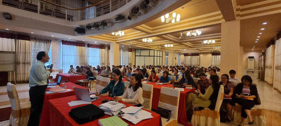 TS Ngô Tự Ân trao đổi tại Hội nghị TS Ngô Tự Ân trao đổi tại Hội nghị