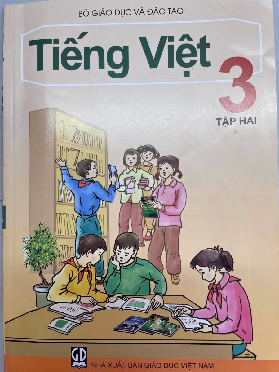 Sẵn sàng ứng phó “sạn” sách giáo khoa ảnh 1