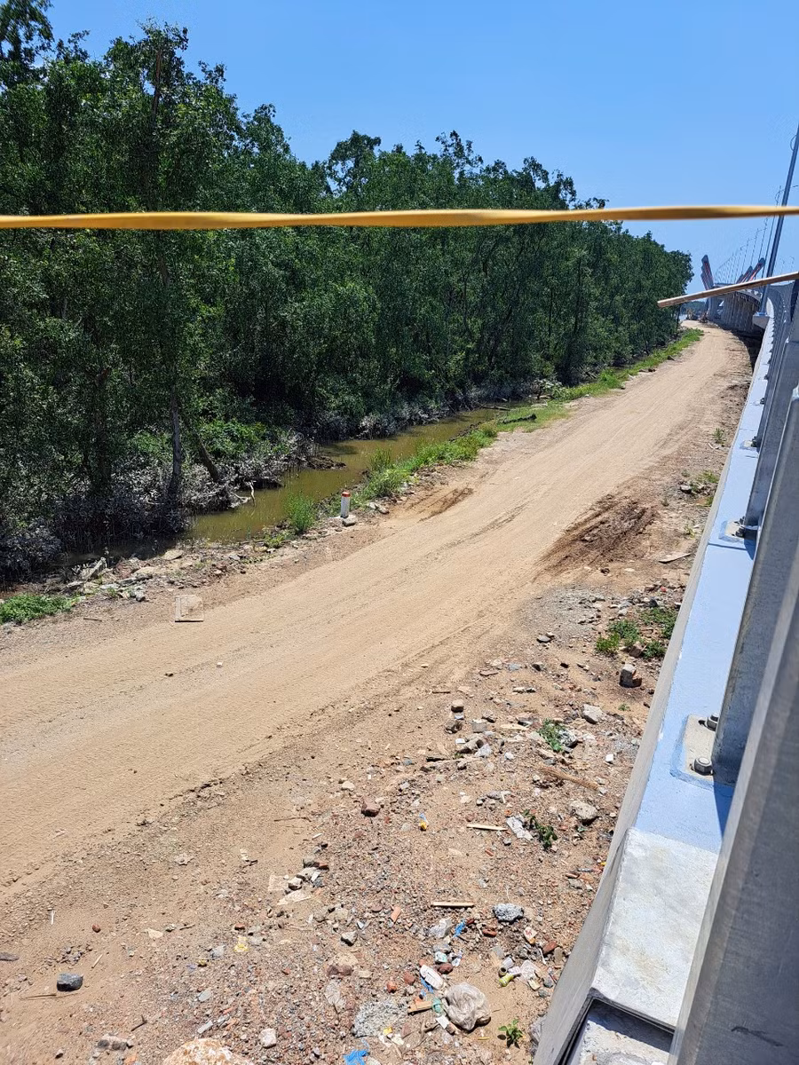 Tuyến đường công vụ phục vụ thi công Dự án cầu Bến Rừng