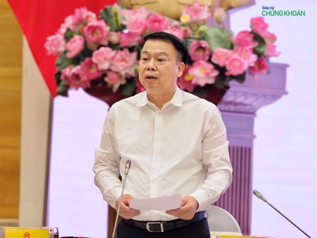 Thứ trưởng Bộ Tài chính Nguyễn Đức Chi trả lời tại họp báo Chính phủ thường kỳ, chiều 1/6.