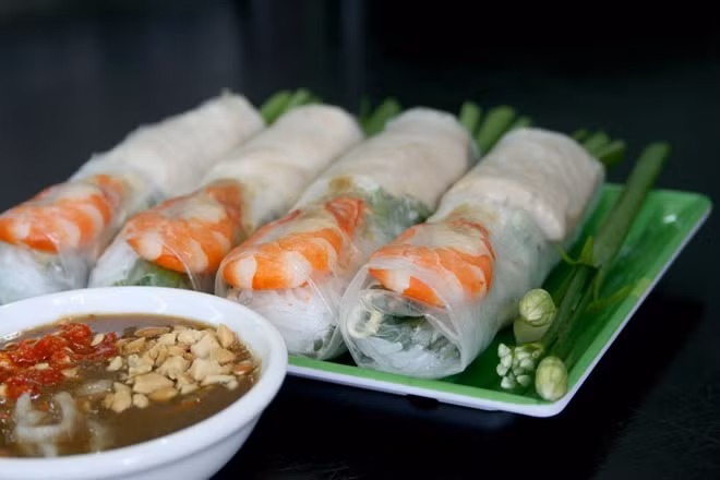 phá lấu, cá viên chiên, bò bía, Sài Gòn, ăn vặt