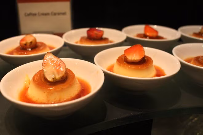 phá lấu, cá viên chiên, bò bía, Sài Gòn, ăn vặt